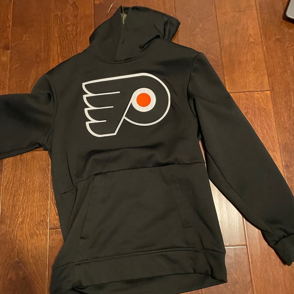 Black flyers sweatshirt